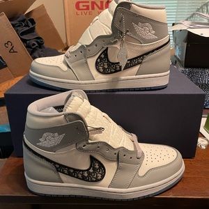 Jordan 1 Dior